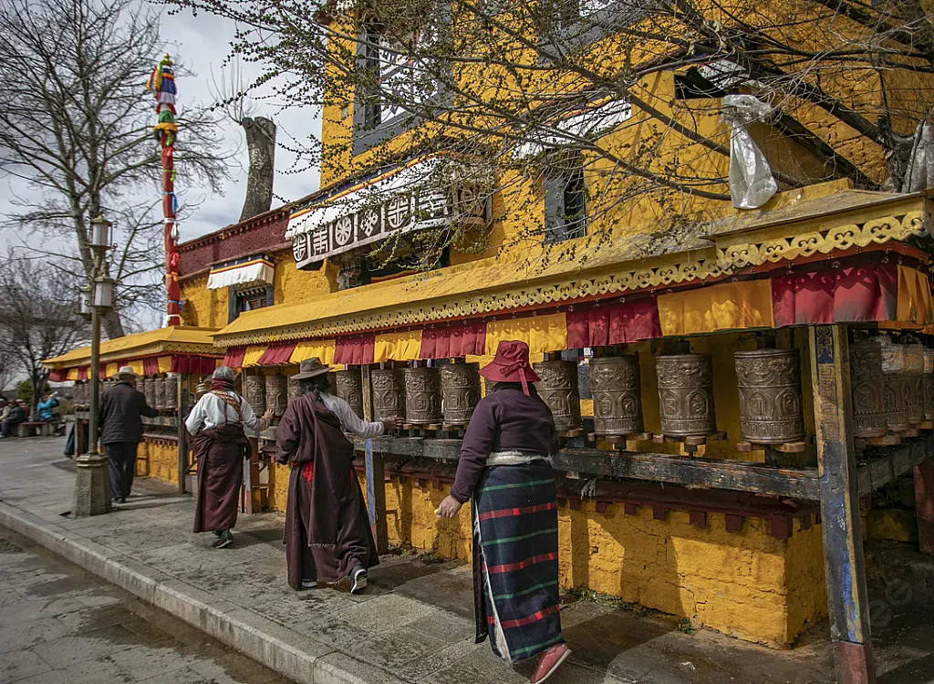 Take A Spiritual Adventure With Customized Tibet Tour Packages