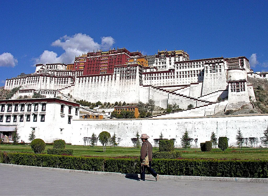 Lhasa Tour: Discover The Heart Of Tibet With Our Exclusive Packages