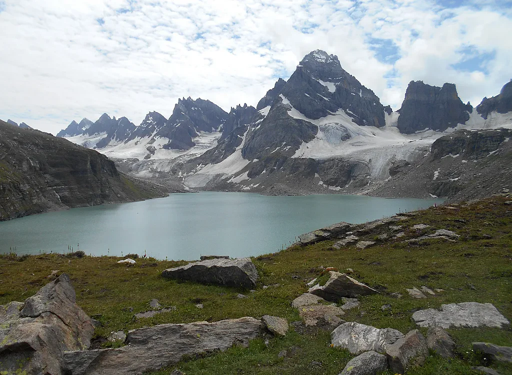 Embark On A Chitta Katha Lake: Discover Nature's Hidden Gem