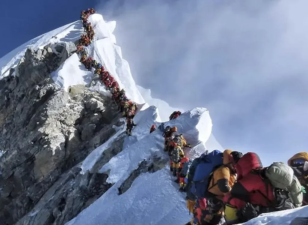 Nepal Sets New Rules for Everest Climbers After Death Increases