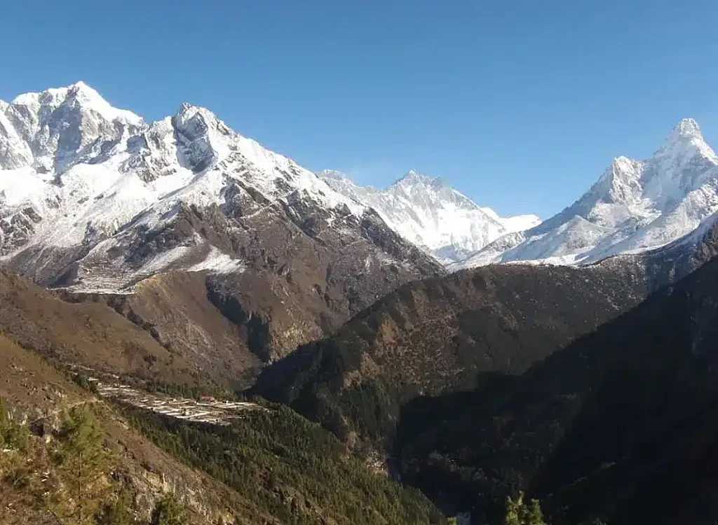 Find Out The Secrets of Everest Base Camp